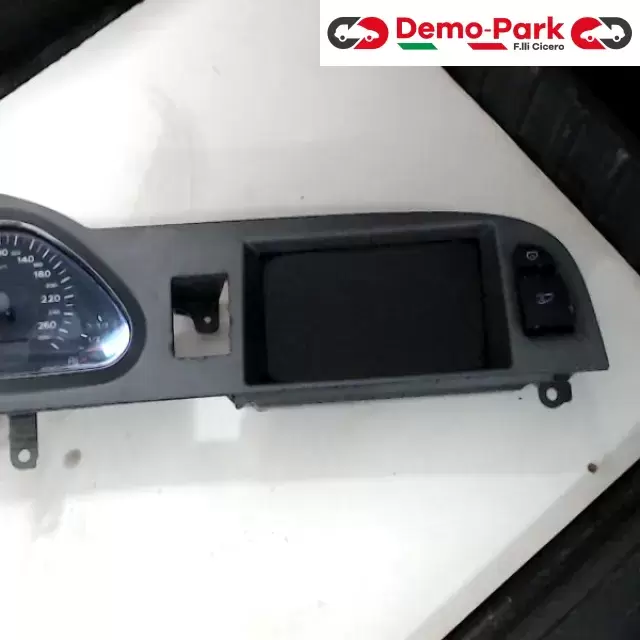 QUADRO STRUMENTI + NAVIGATORE Audi A6 - 3.0 TDI  1