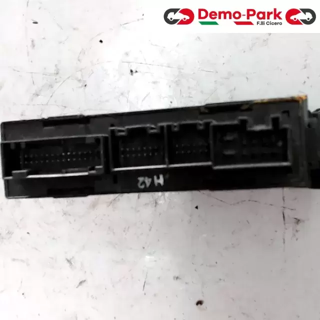 ALZAVETRO ANT. SX  Audi A4 ANTERIORE SX  1