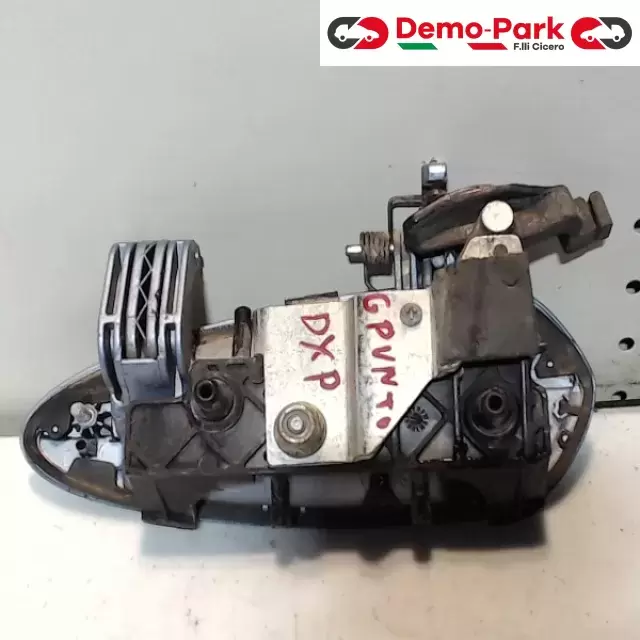 MANIGLIA ESTERNA ANT DX Fiat GRANDE PUNTO  1