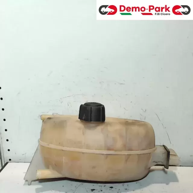 VASCHETTA RADIATORE TRAFFIC-VIVARO Renault TRAFFIC 2.0 DCI 7700312900 0