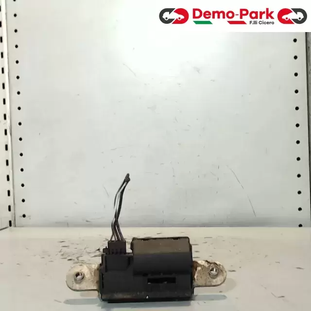 SERRATURA COFANO POSTERIORE  Fiat 500 55701971 1