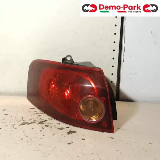 STOP SX FIAT CROMA 1.9 D Fiat CROMA 1.9 D 27490102 0