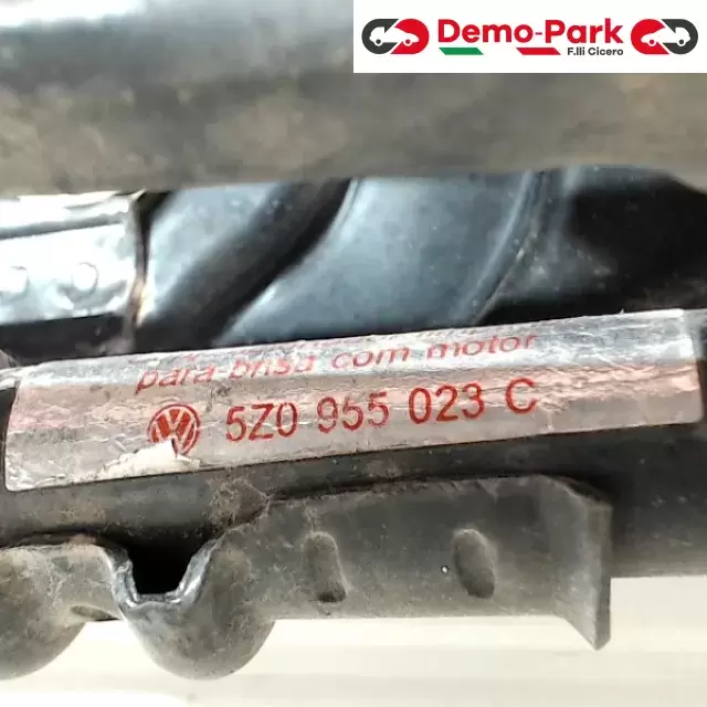 MOTORINO TERGICRISTALLI VOLKSWAGEN FOX Volkswagen FOX 5Z0955023C 1