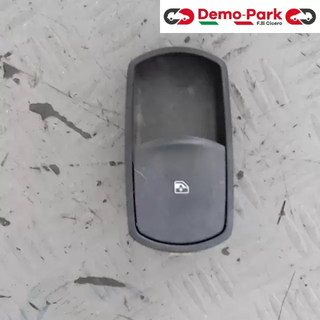 PULSANTIERA ANT DX CORSA D Opel CORSA 315625731 0