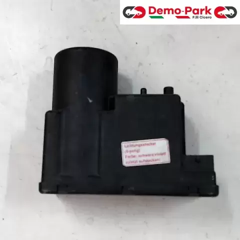 CHIUSURA CENTRALIZZATA - POMPA Audi 80  0