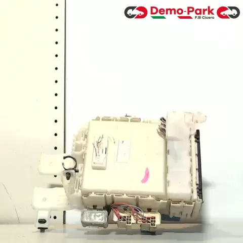 BODY COMPUTER Toyota YARIS II 82730-52700 0